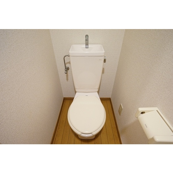 トイレ　ゆったりとした空間のトイレです