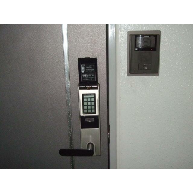 玄関　鍵交換不要の電子キー