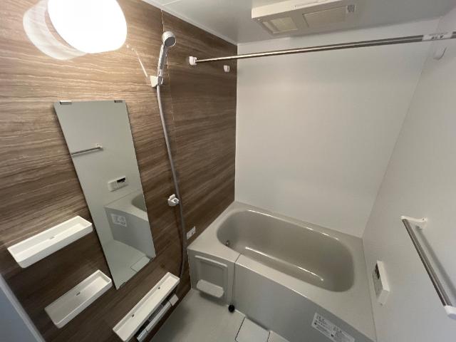 バス・シャワールーム　バス