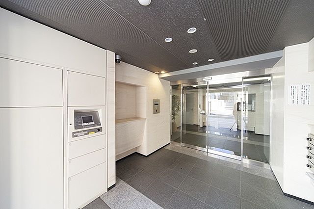 エントランス　エントランス