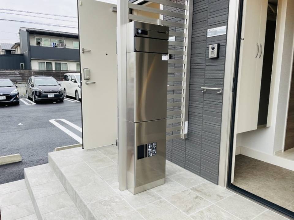 エントランス　宅配ボックス