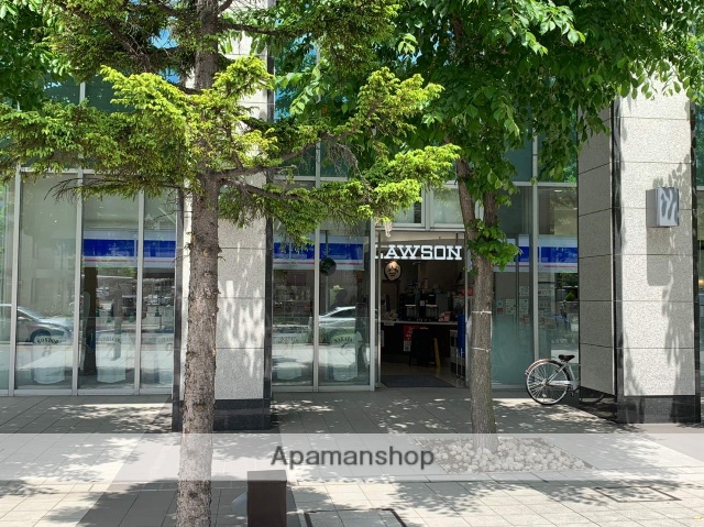 コンビニ　ローソン（コンビニ）まで192m