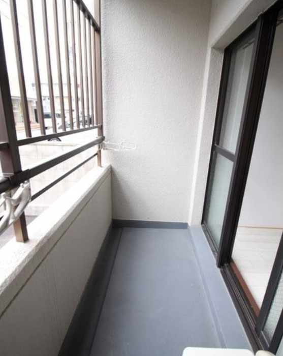 その他　広々としたバルコニーです
