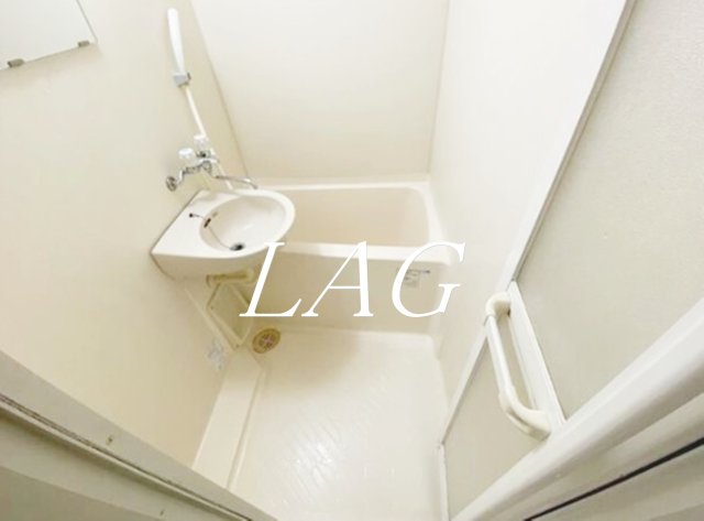 バス・シャワールーム　お風呂です。