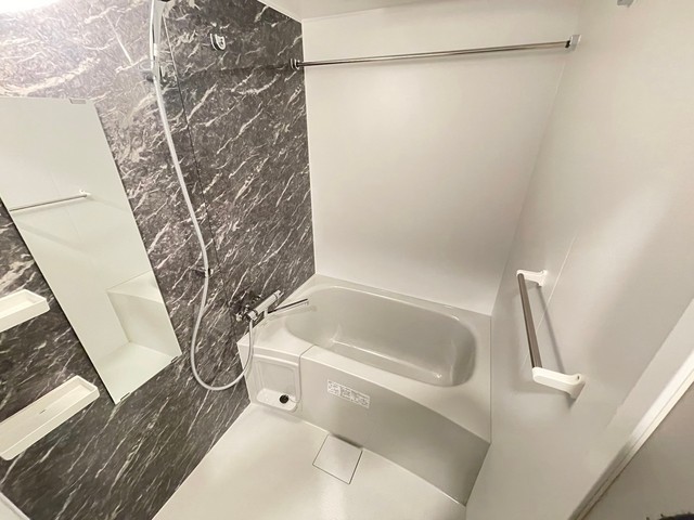 バス・シャワールーム　別の１号室です