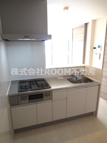 キッチン　コンパクトなキッチンで掃除もラクラク