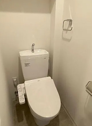 トイレ　同タイプ部屋　参考写真です