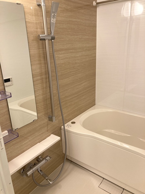 バス・シャワールーム　※写真は同タイプ住戸です。