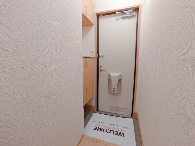 玄関　図面と現状に相違がある場合には現状を優先