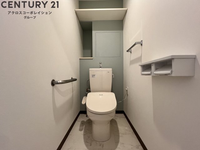 トイレ　温水洗浄便座