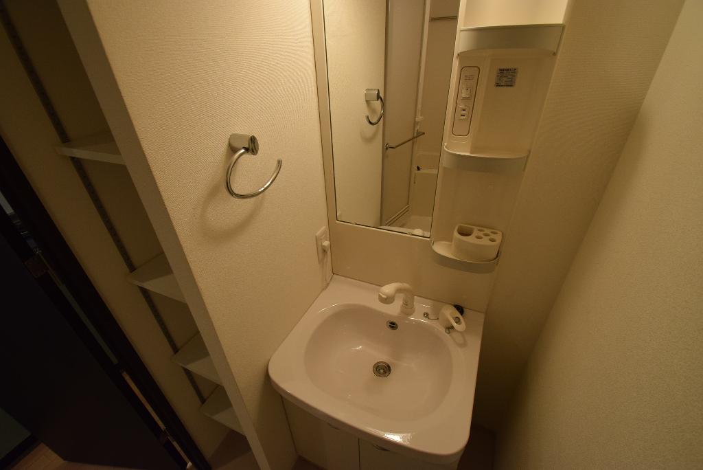 洗面設備　洗髪洗面化粧台