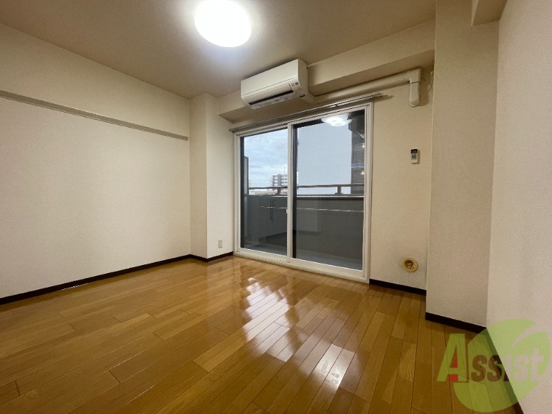 その他部屋・スペース　寝室としてもスペースに余裕があり、陽当たりが良さそうですね。