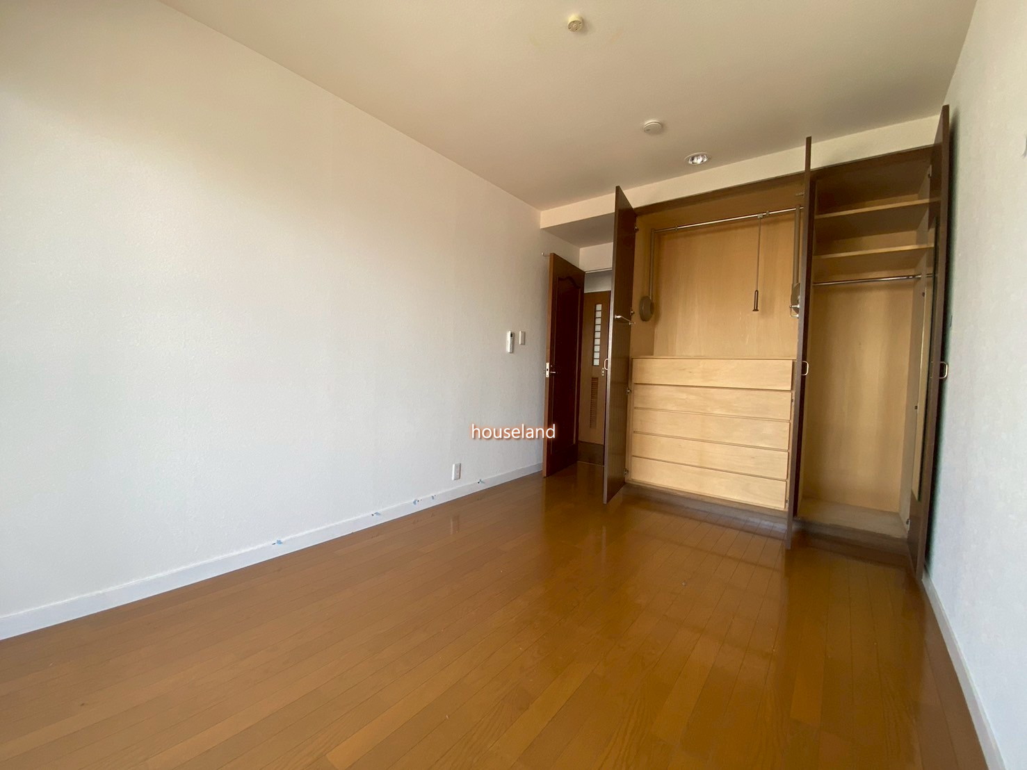 その他部屋・スペース　リノベーション工事前の写真です