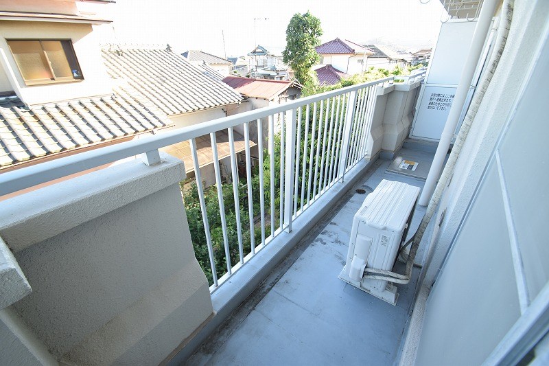 バルコニー　反転間取り参照