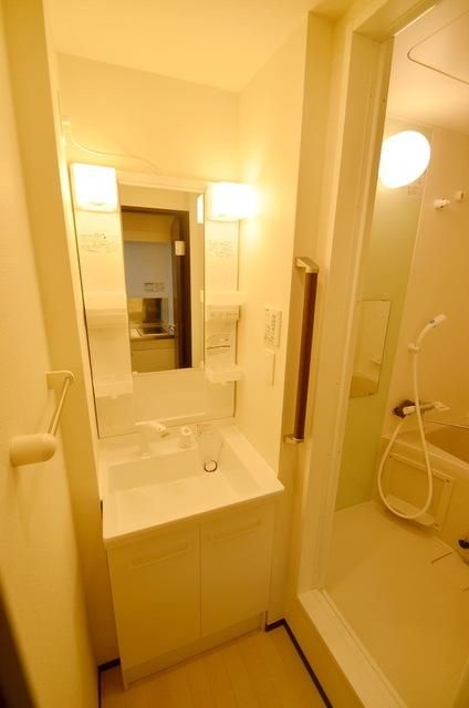 洗面設備　同じ施工会社のイメージです