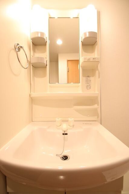 洗面設備　※別室の参考写真の為、現況優先です。