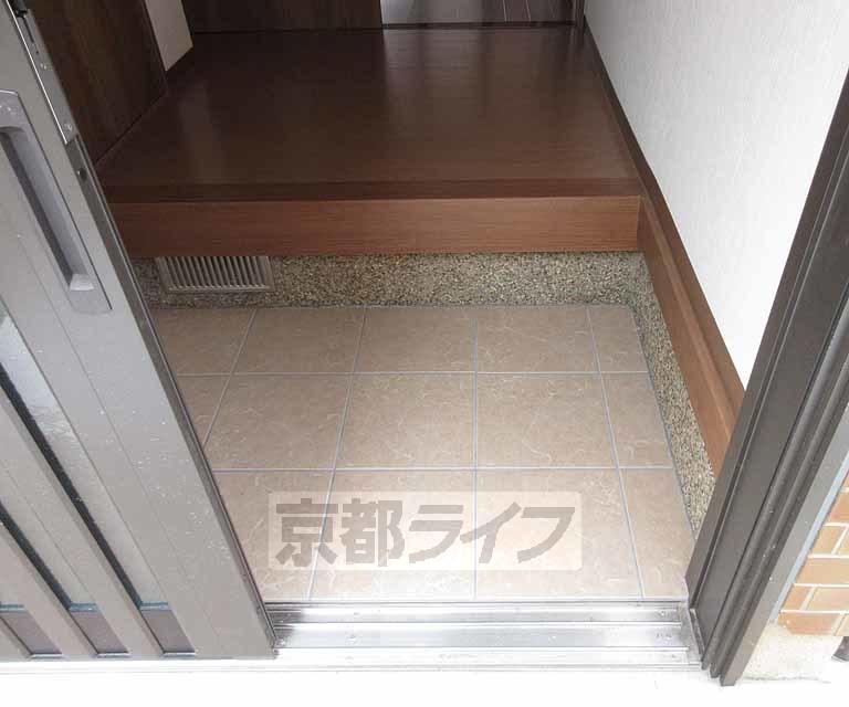 玄関　来客にも安心の広さです