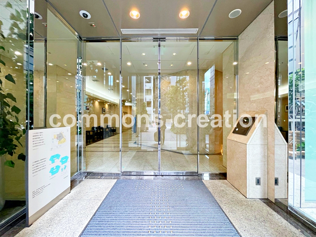 ショッピングセンター　Pedi汐留（ショッピングセンター）まで471m