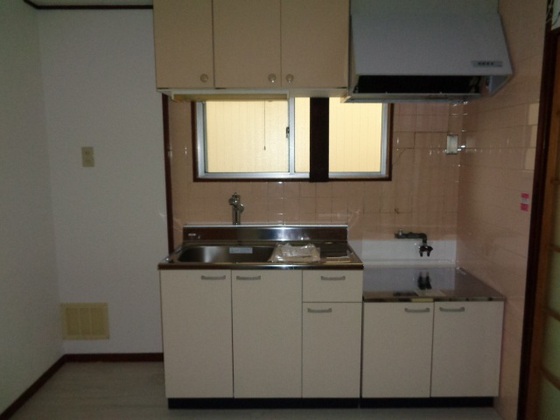 キッチン　※別室の写真を使用しております※