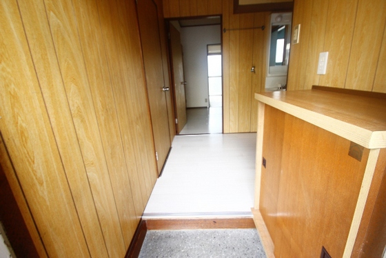 玄関　※別室の写真を使用しております※