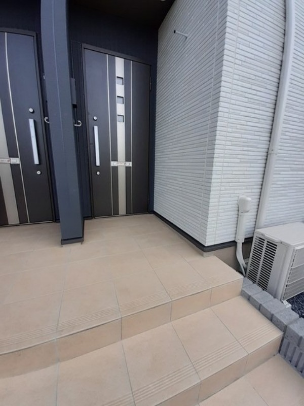 玄関　図面と現状に相違がある場合には現状を優先