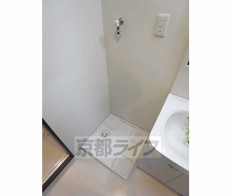 その他設備　室内に洗濯機おけます。