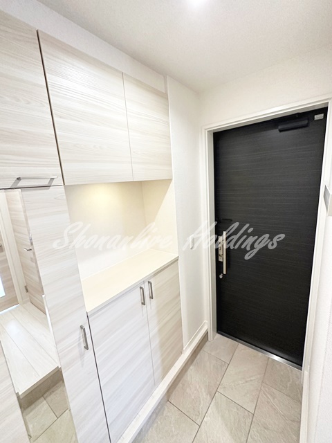 玄関　シューズボックス付きの玄関♪