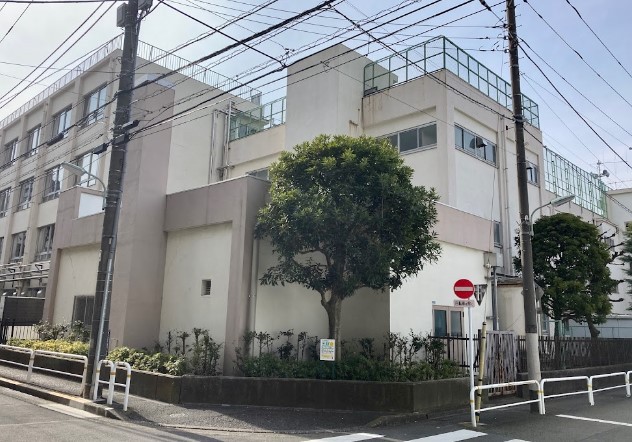 小学校　鈴ケ森小学校（小学校）まで359m