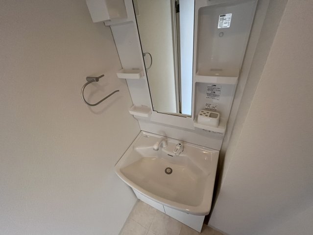 洗面設備　準備には欠かせない独立洗面台です