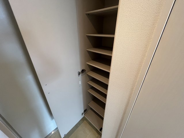 収納　シューズボックスがある事で玄関周りが綺麗になります