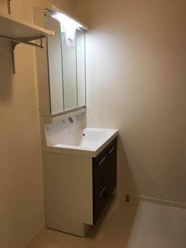 洗面設備　洗髪洗面化粧台