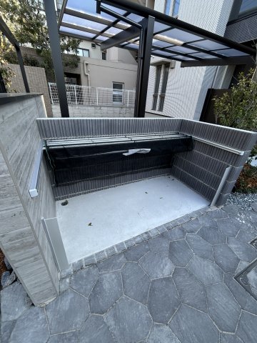 その他　ゆとりのあるエントランスです