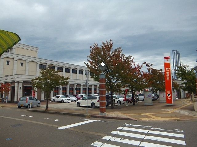 郵便局　高田郵便局（郵便局）まで1200m
