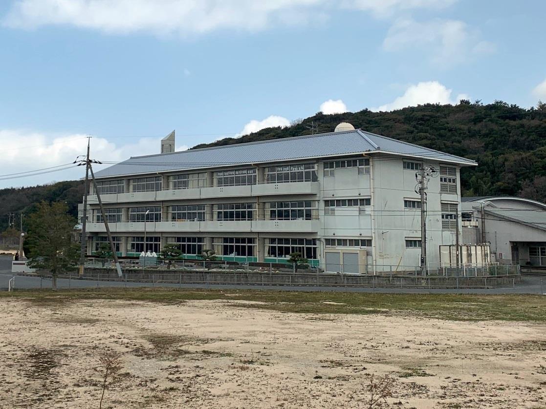 小学校　下関市立川棚小学校（小学校）まで1986m