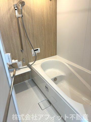 バス・シャワールーム　追い焚き機能付き