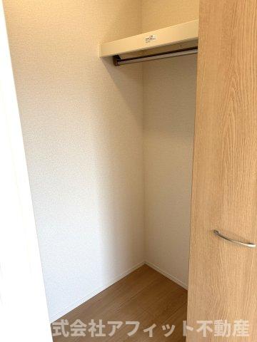 収納　ウォークインクローゼット