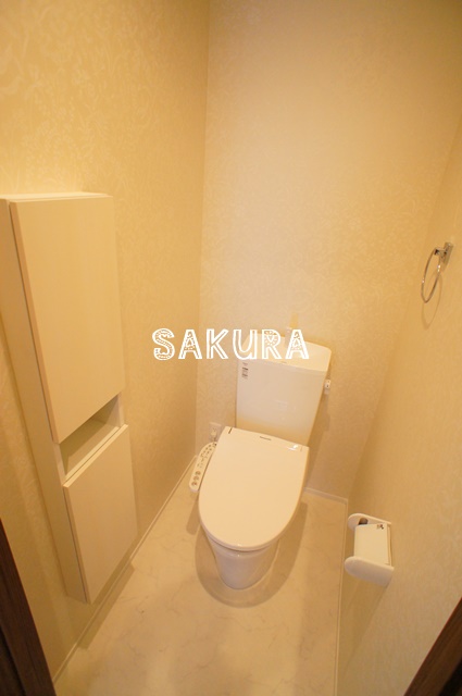 トイレ　嬉しい温水洗浄便座♪