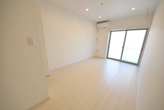 居室・リビング　日当たり良好