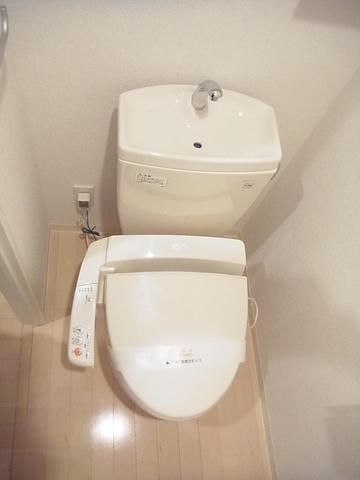 トイレ　トイレ（ウォシュレット付き）