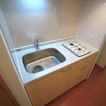 キッチン　参考写真（同物件別部屋）