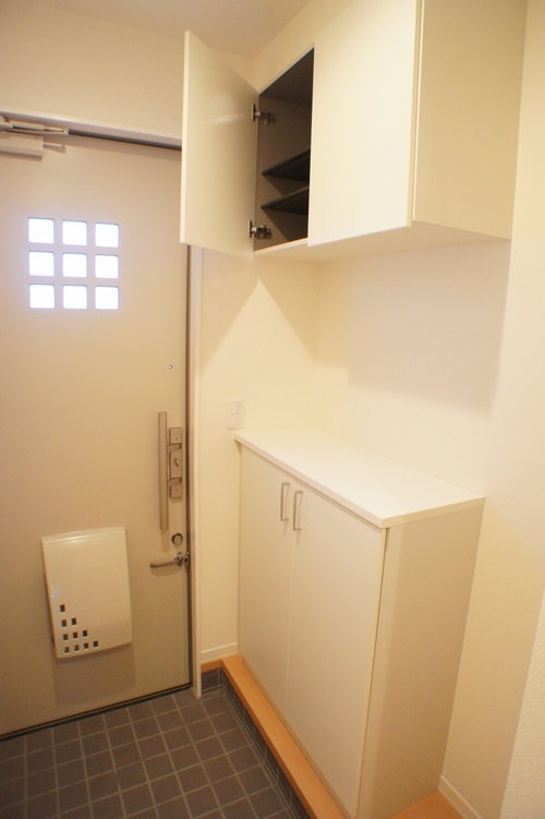 玄関　図面と現状に相違がある場合には現状を優先