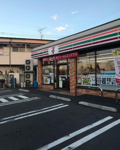 コンビニ　セブンイレブン 松戸三矢小台店（コンビニ）まで921m