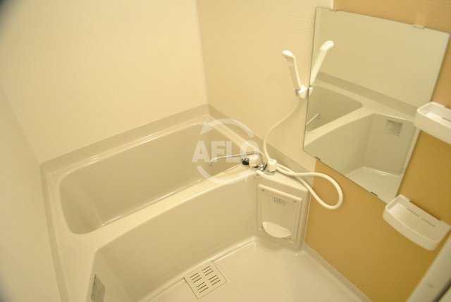 バス・シャワールーム　プレミアムコート谷町4丁目　浴室
