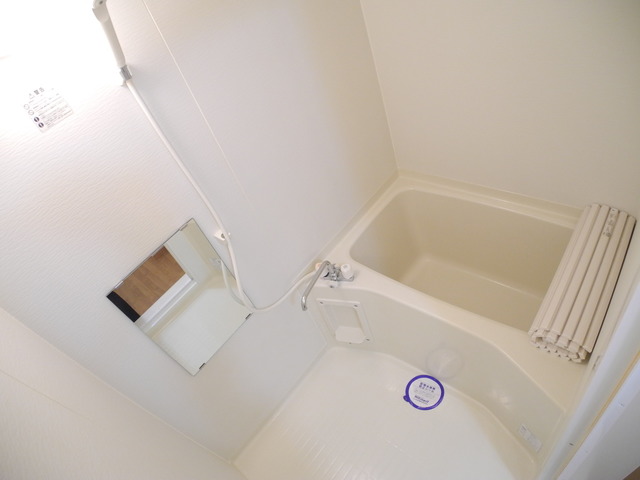 バス・シャワールーム　※室内画像は別号室のもの