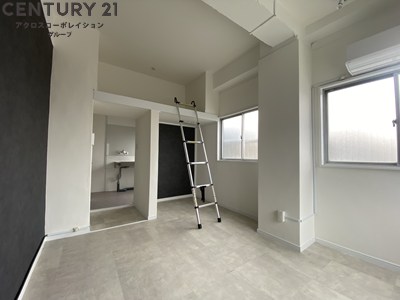 居室・リビング　ロフト付きのお部屋です！