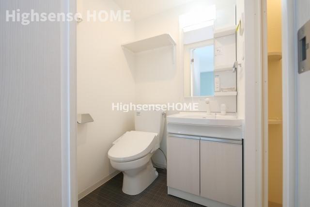 洗面設備　脱衣スペースもあります