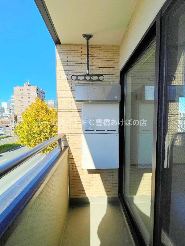 バルコニー　同型別部屋写真