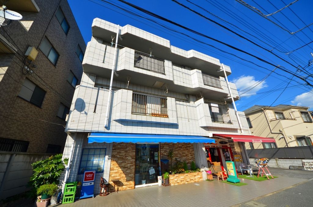 建物外観　日当り、風通しの良いマンションです