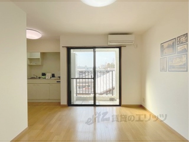 居室・リビング　洋室