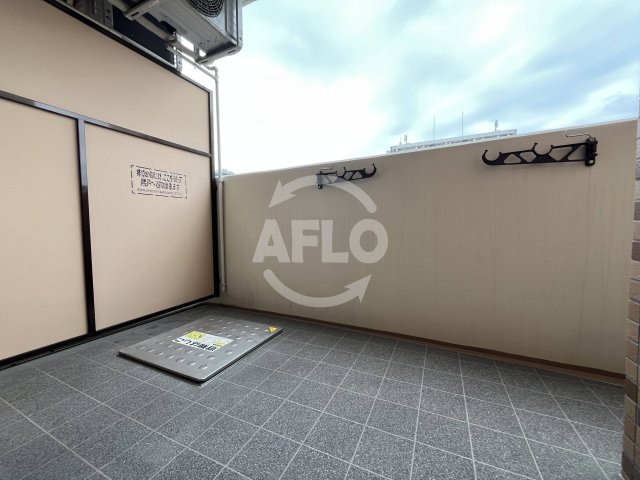 バルコニー　Luxe新大阪EASTII　バルコニー